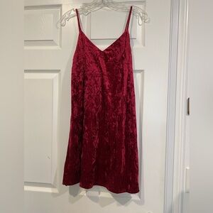 NWOT crushed velvet dress‎